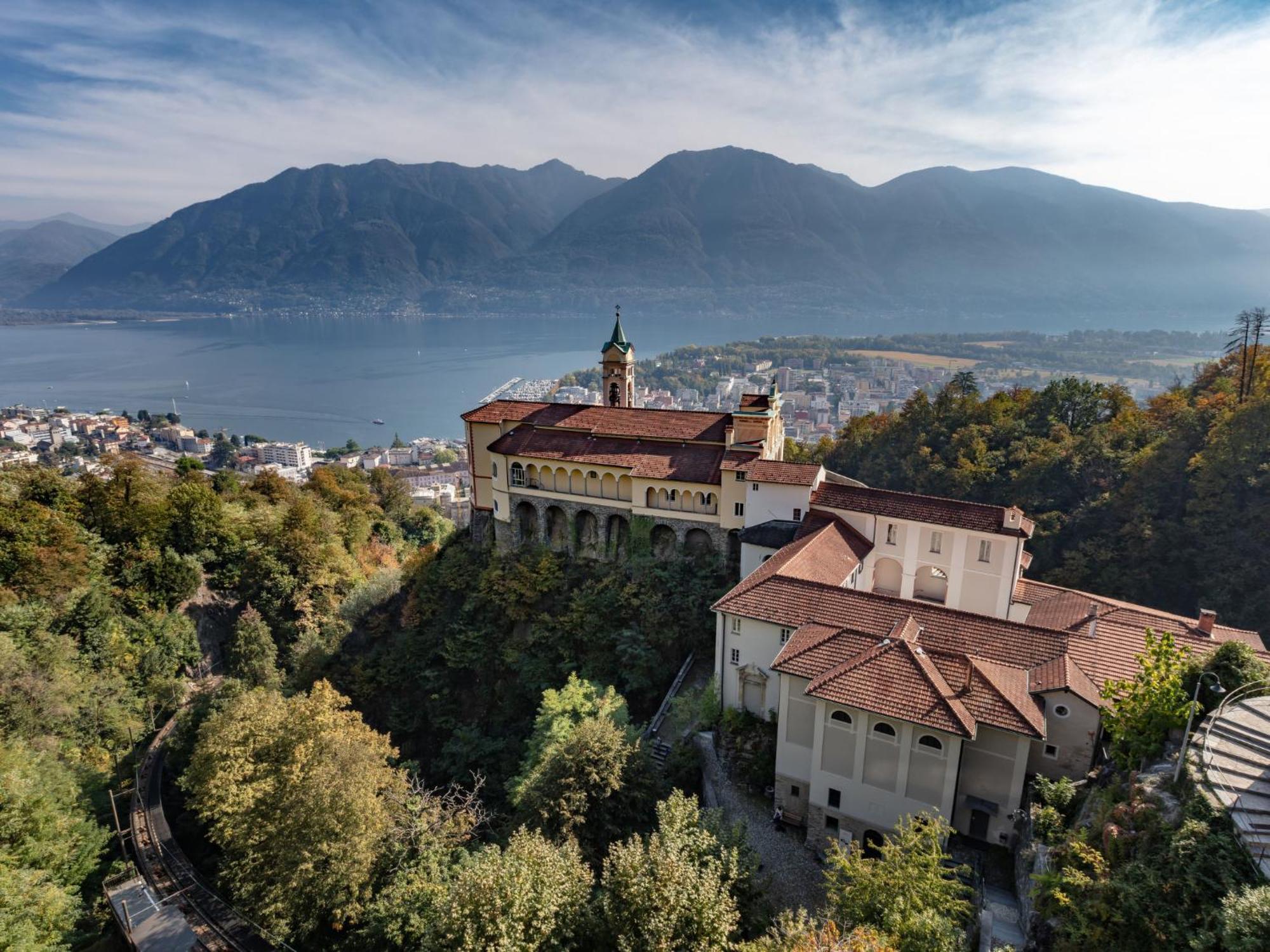 Apartment Torre Tessuti Apt-City Stay By Interhome Locarno Luaran gambar